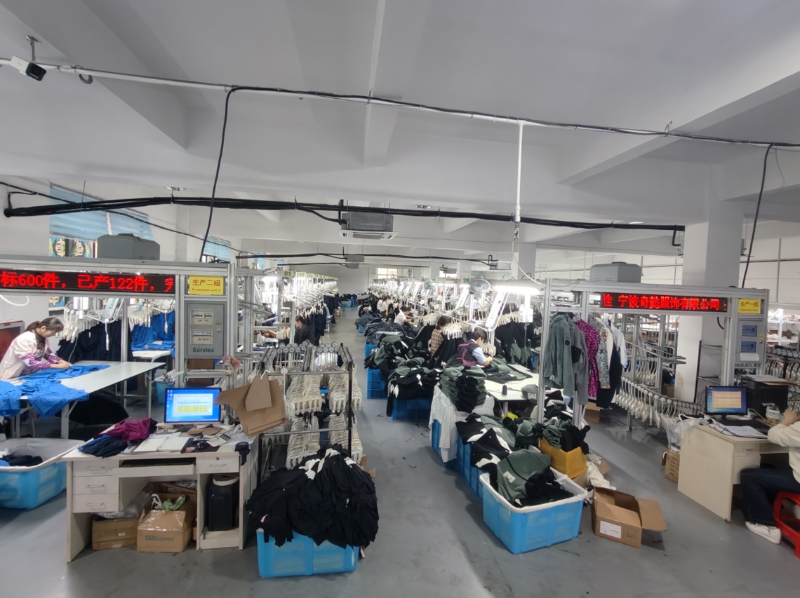 リサイクル生地、本物のパフォーマンス: より環境に優しいスポーツ産業に向けた QIYI の一歩